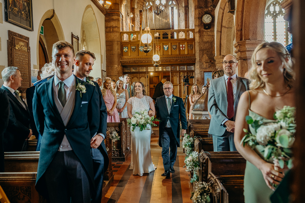 THE GREAT BARN SUMMER WEDDING - Clare Kinchin Photography