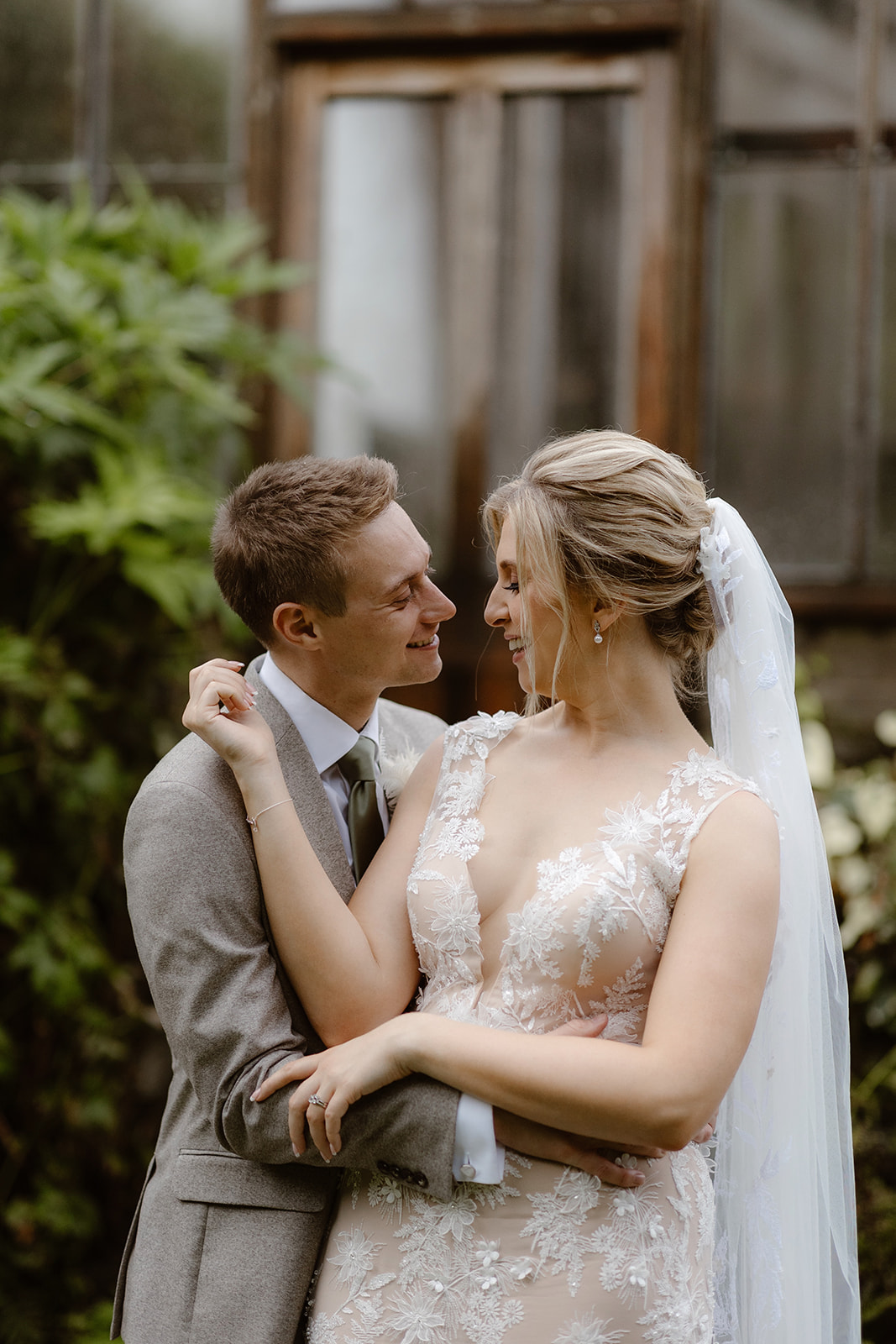 Mr & Mrs Priest - Jono Symonds Photography-782.jpg