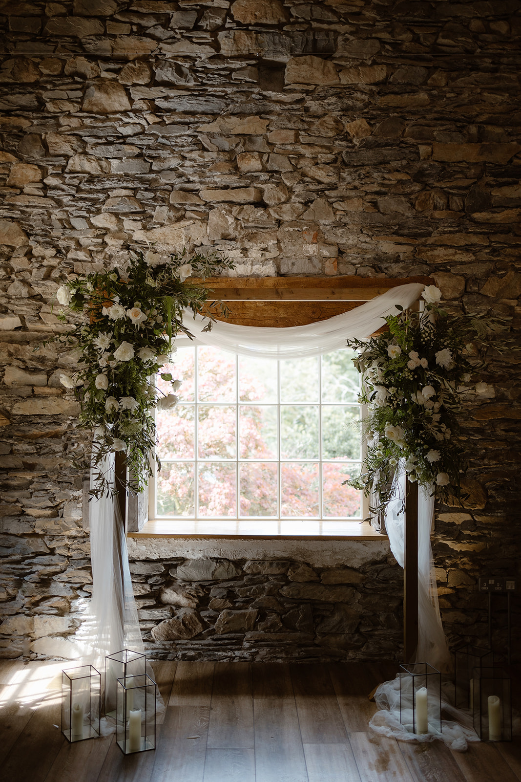 Mr & Mrs Hammett - Jono Symonds Photography-126.jpg