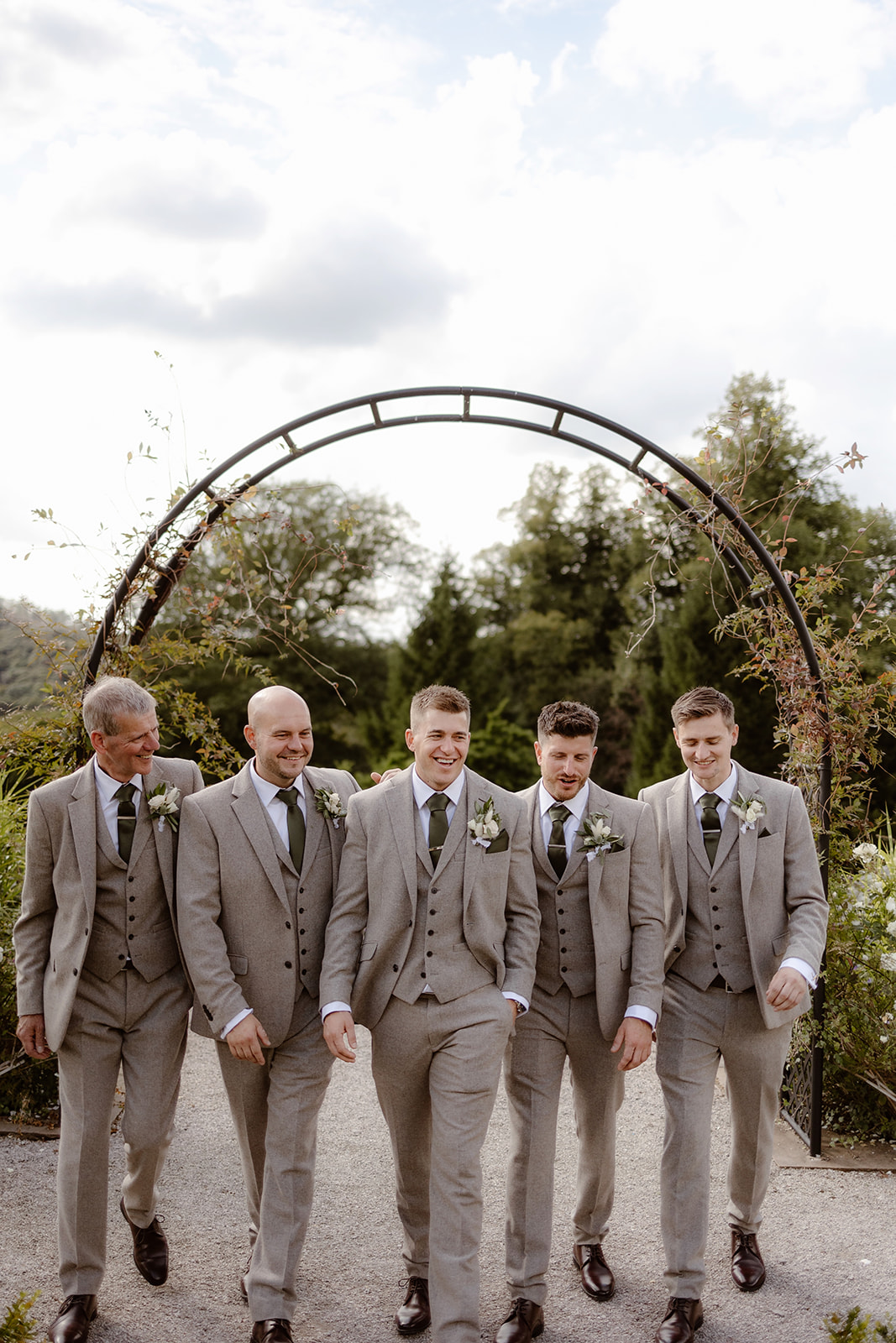 Mr & Mrs Hammett - Jono Symonds Photography-450.jpg