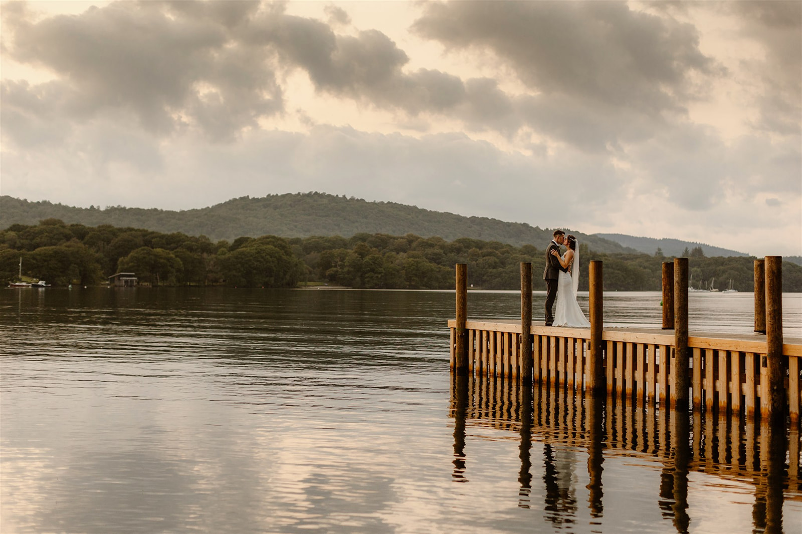 Mr & Mrs McElligott - Jono Symonds Photography-996.jpg