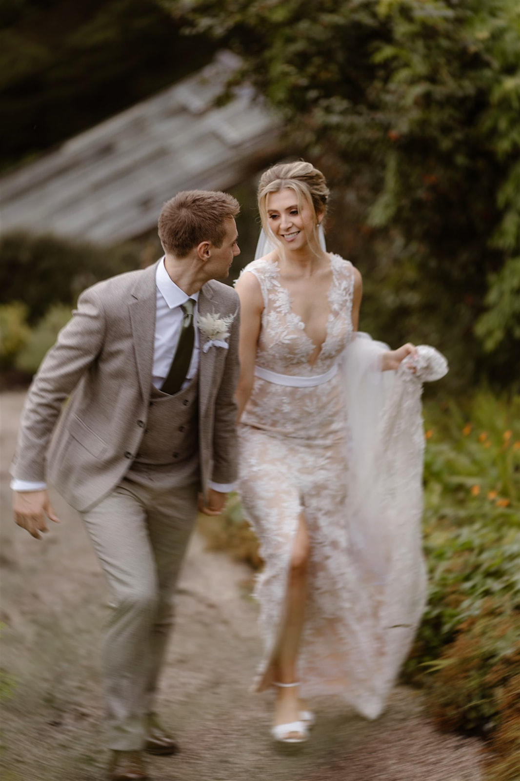 Mr & Mrs Priest - Jono Symonds Photography-805.jpg