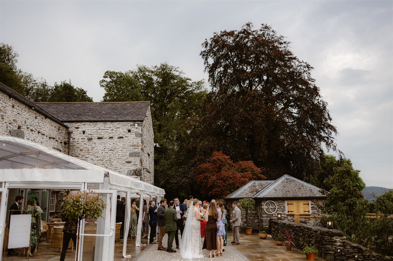 Mr & Mrs Priest - Jono Symonds Photography-410.jpg