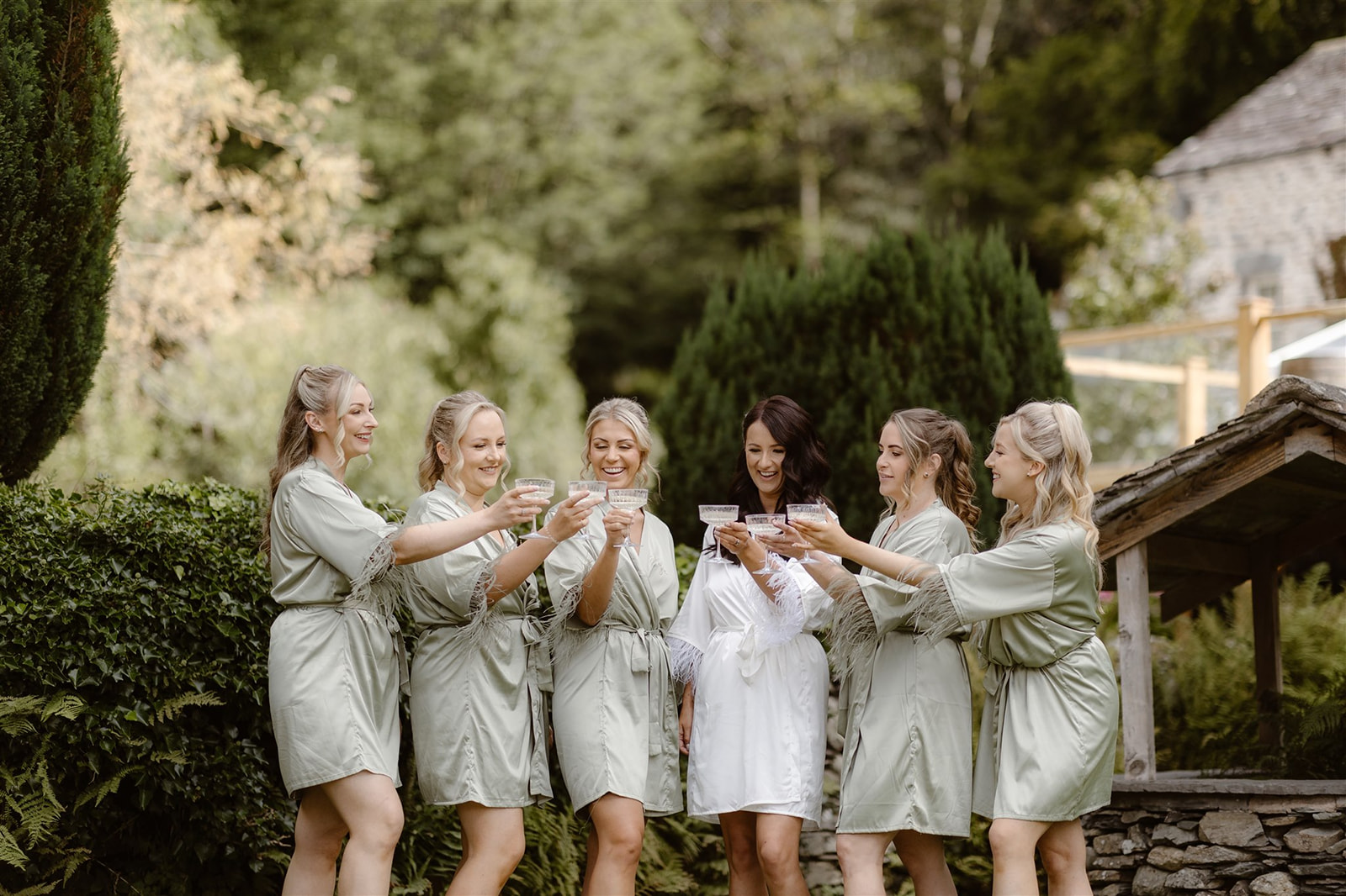 Mr & Mrs Hammett - Jono Symonds Photography-103.jpg
