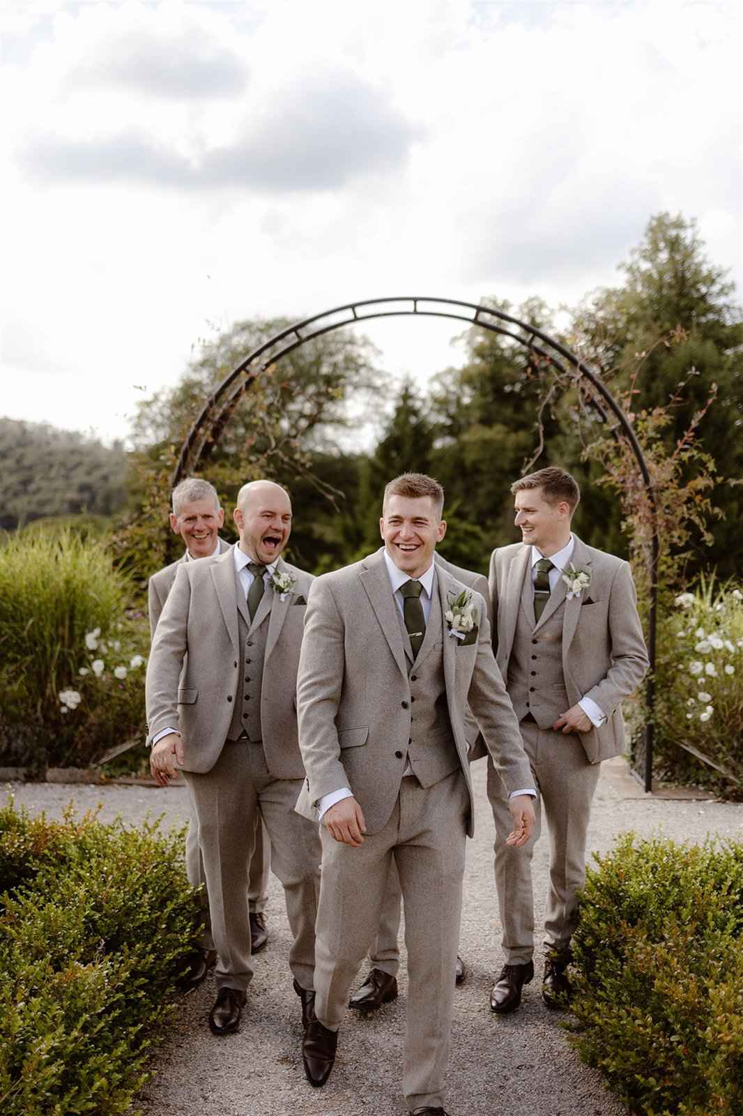 Mr & Mrs Hammett - Jono Symonds Photography-451.jpg