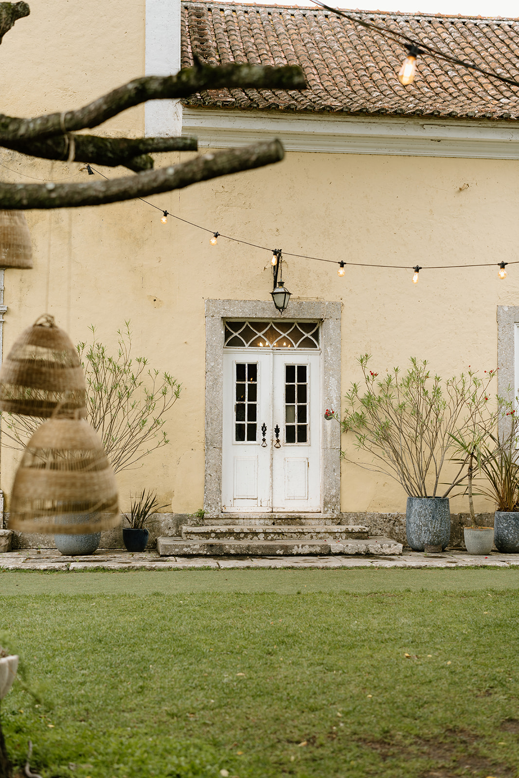 A Romantic Quinta do Torneiro Wedding in Lisbon | Anne + Chris, image size:1067x1600