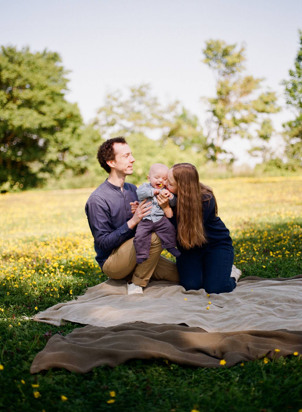 MilénaPaulLaurent-SéanceFamille_Argentique_0074.jpg