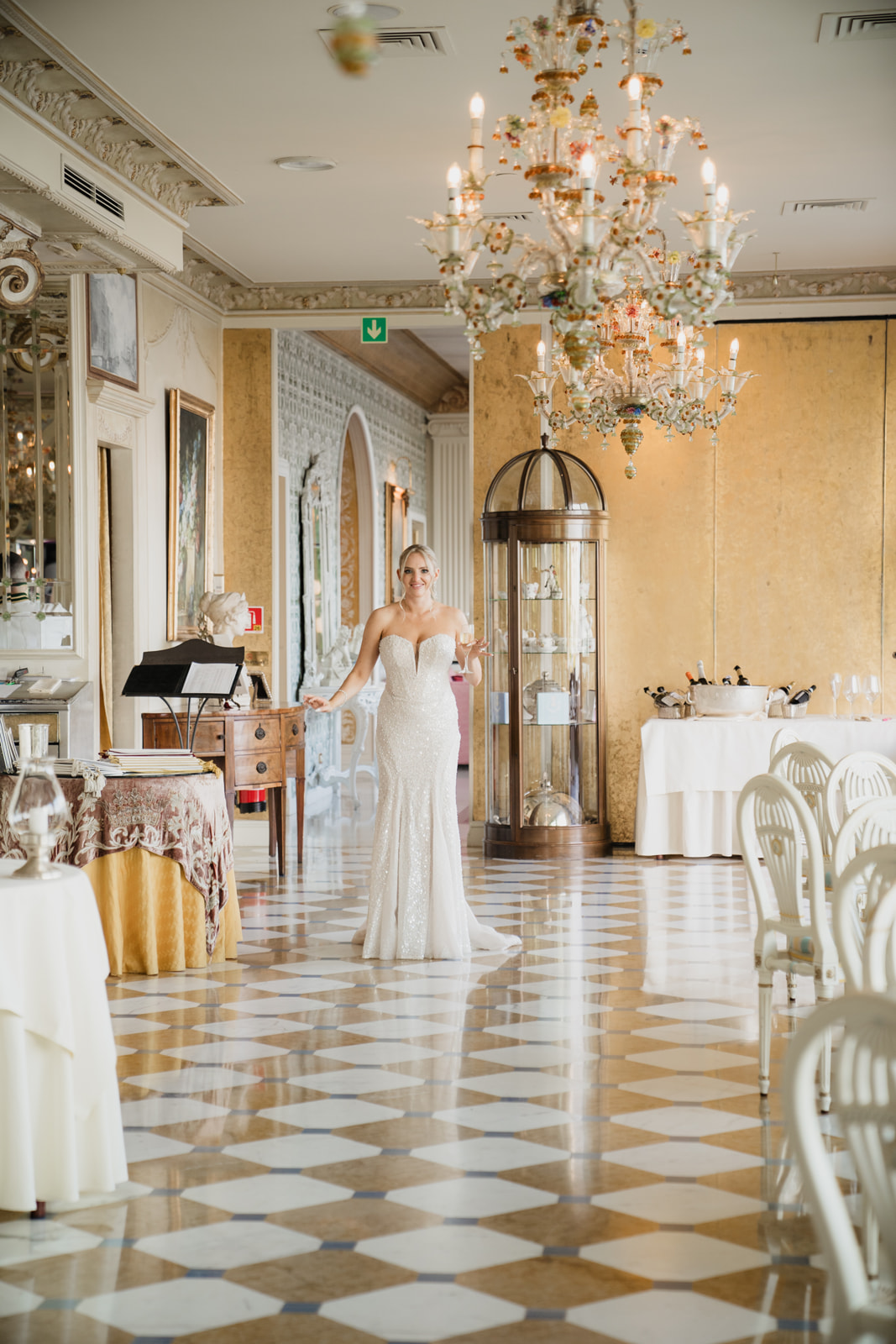 DINNER & PARTY-136.jpg